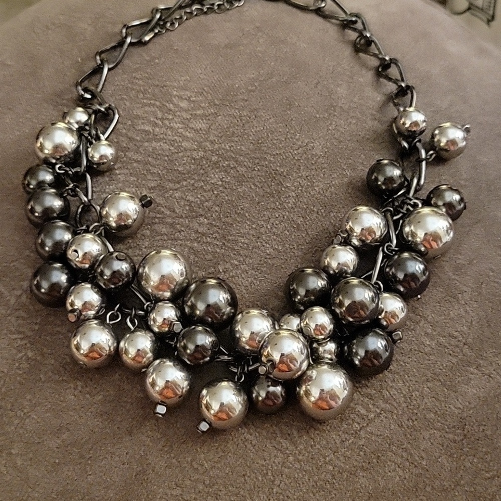 Vtg Gunmetal Silver Beaded Bauble Chain Disco Festival Necklace - Picture 4 of 7